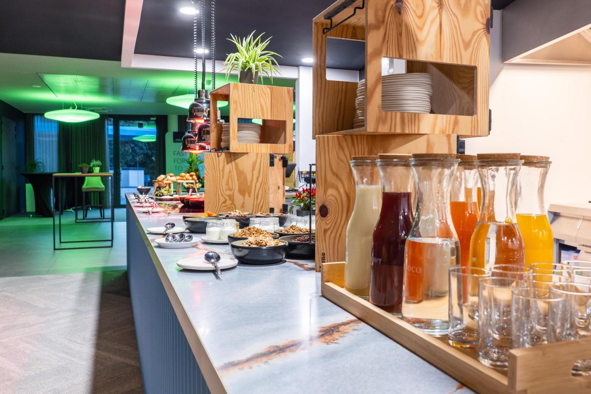 Voco Brussels City North By Ihg Vilvoorde Exterior foto
