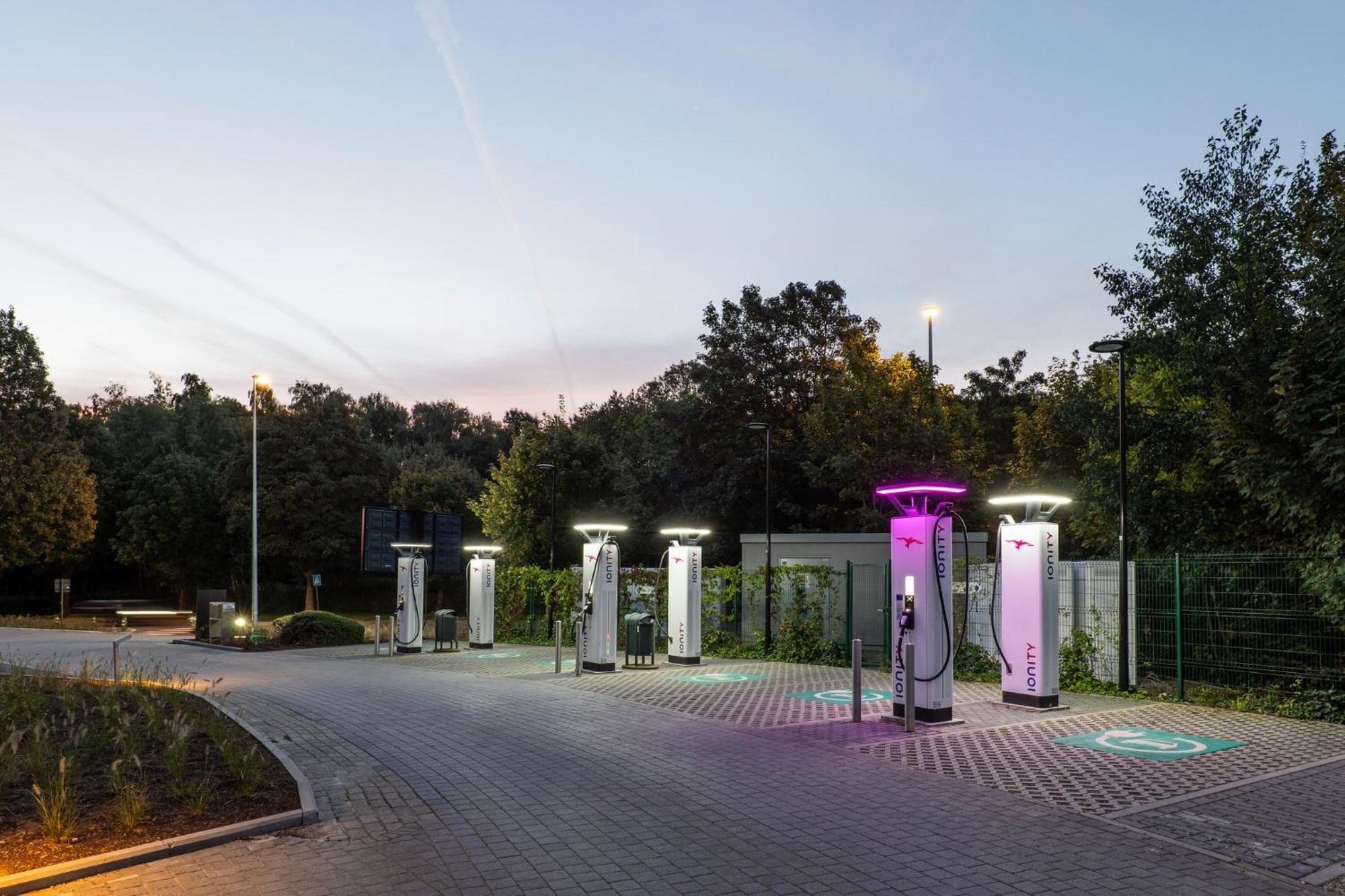 Voco Brussels City North By Ihg Vilvoorde Exterior foto